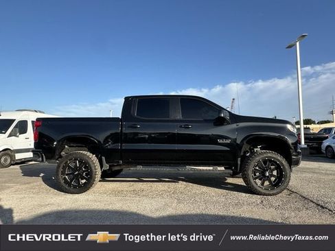 Used 2023 Chevrolet Silverado 1500 RST RWD image 2