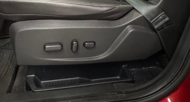 Used 2017 Ford Escape Titanium FWD image 26