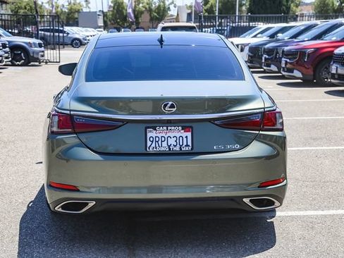 Used 2025 Lexus ES 350 w/ Premium Package FWD image 9