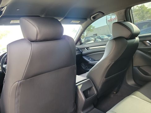 Used 2020 Honda Accord Sport image 18