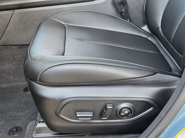 New 2027 Jeep Grand Cherokee Limited RWD image 18