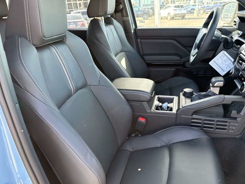 New 2026 Toyota 4Runner Limited AWD/4WD image 14