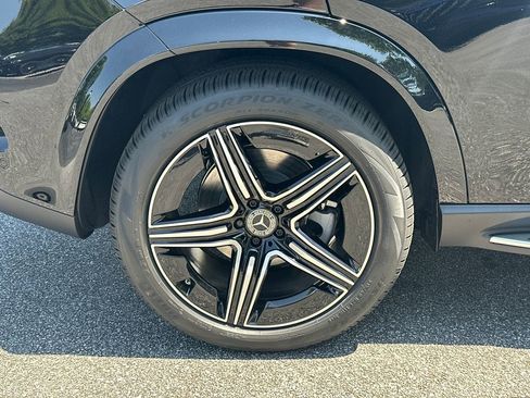 New 2026 Mercedes-Benz GLE 450 4MATIC image 19