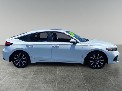 Used 2022 Honda Civic EX-L image 6