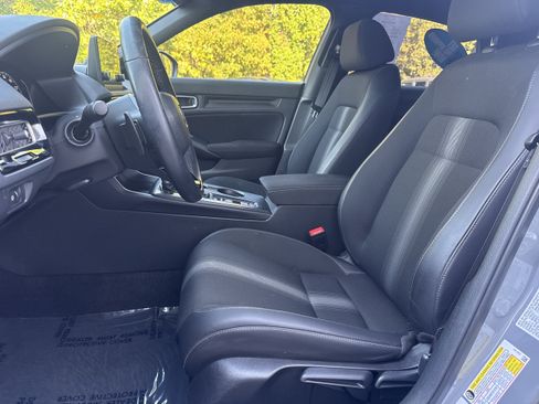 Used 2025 Honda Civic Sport image 5