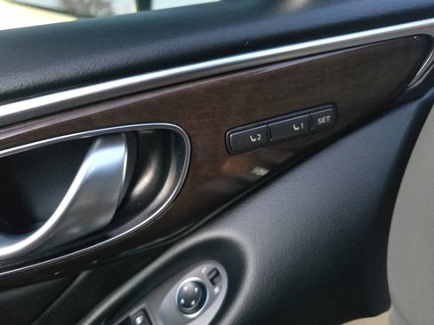 Used 2018 INFINITI Q50 Luxe w/ Sensory Package (Luxe) image 24