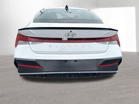 New 2026 Hyundai Elantra SEL Sport image 15
