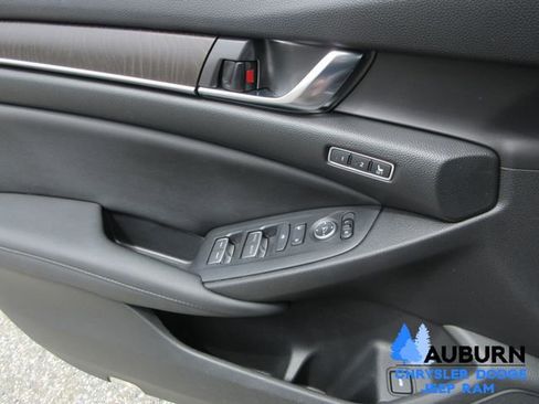 Used 2019 Honda Accord EX-L image 31