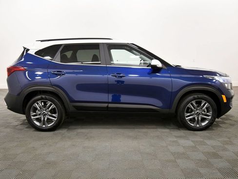 Certified 2023 Kia Seltos S w/ Navigation Package FWD image 9