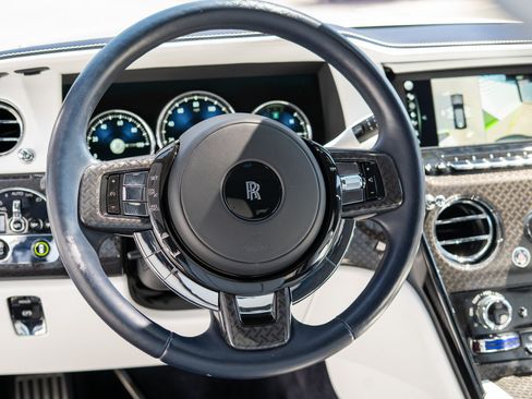 Certified 2024 Rolls-Royce Cullinan Black Badge w/ Leather Finishing Pack AWD/4WD image 20