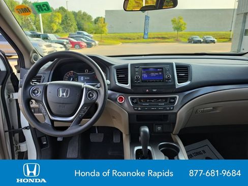 Used 2018 Honda Pilot LX image 12