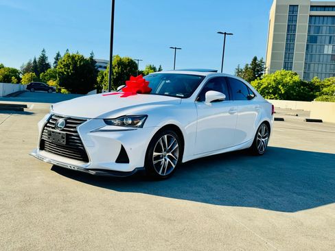 Used 2020 Lexus IS 300 w/ Premium Package image 44