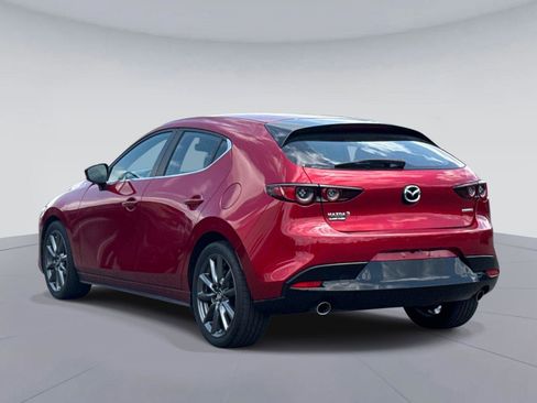 Used 2020 MAZDA MAZDA3 Hatchback FWD image 5
