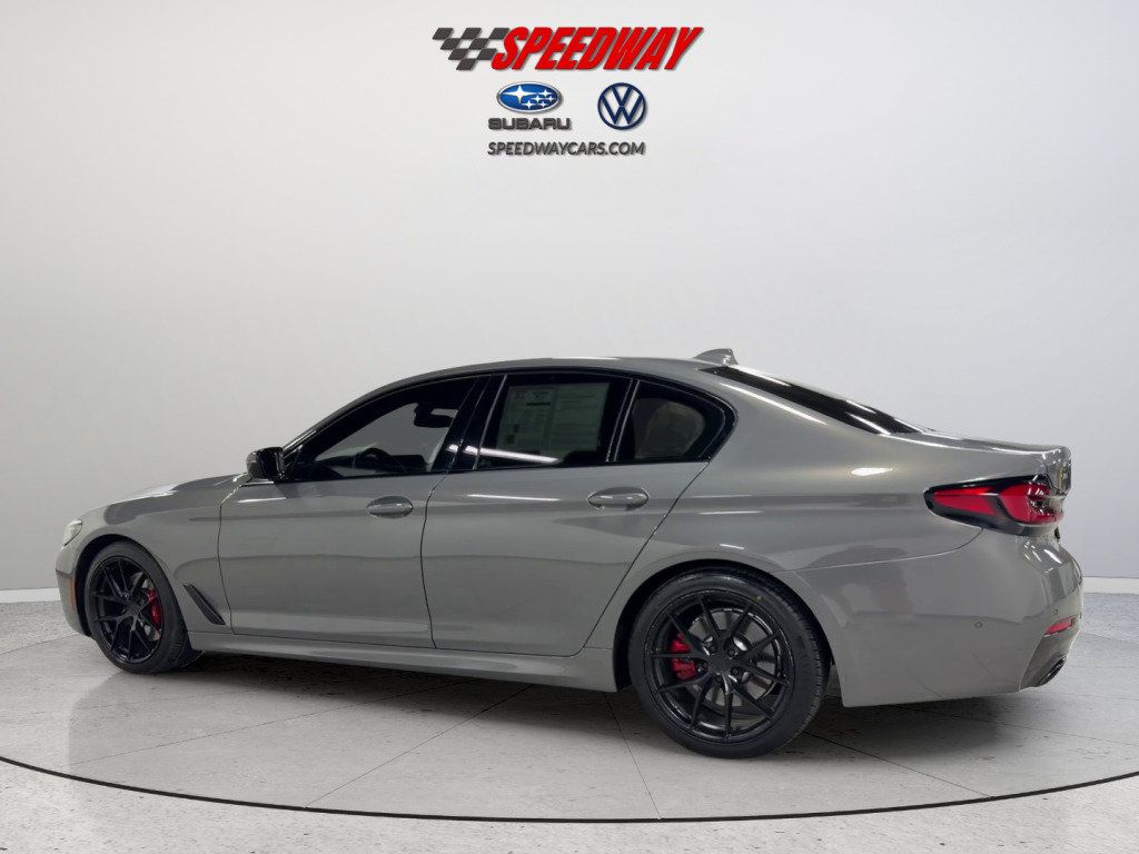 Used 2021 BMW 530i xDrive w/ M Sport Package AWD/4WD image 9