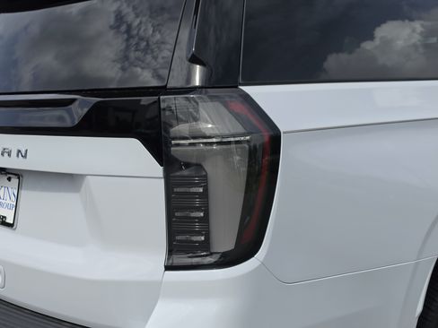 New 2026 Chevrolet Suburban High Country RWD image 14