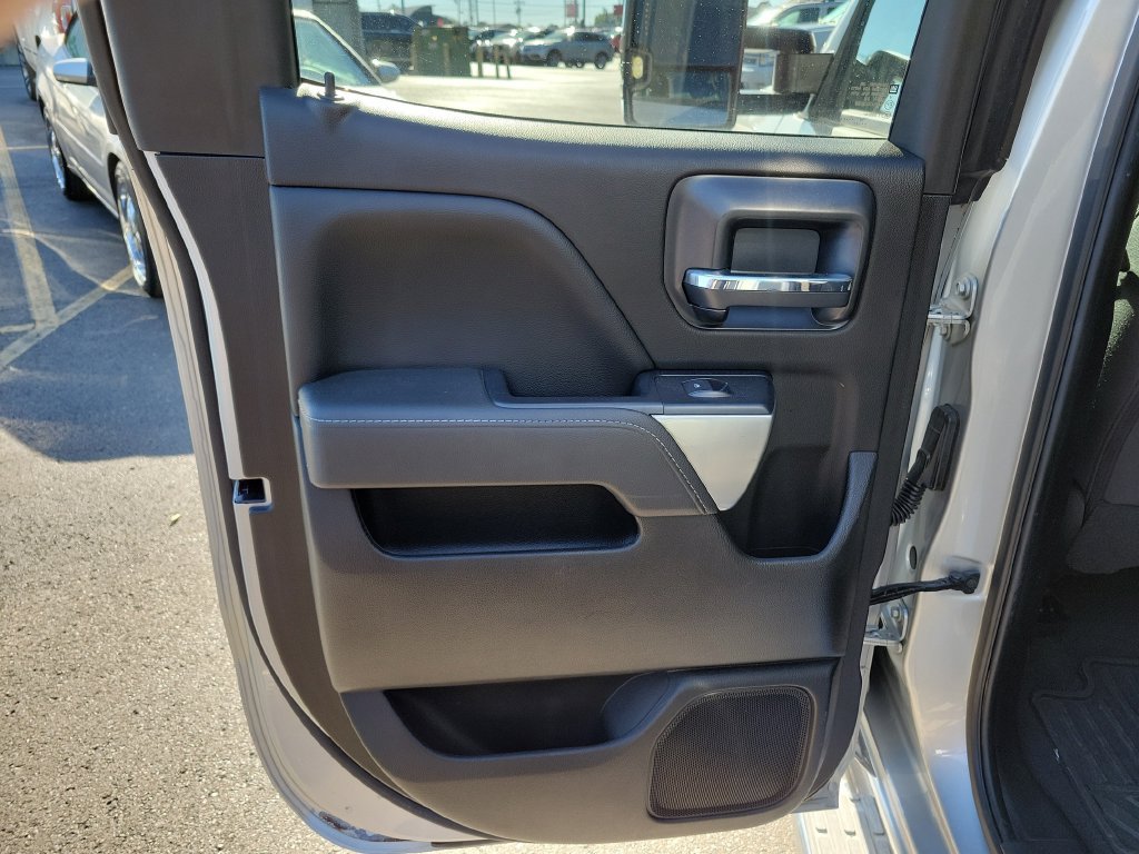 Used 2019 Chevrolet Silverado 1500 LT AWD/4WD image 18