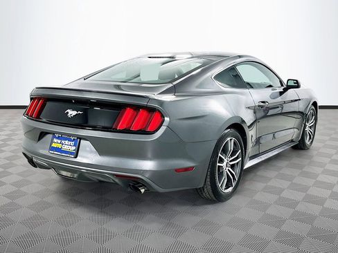 Used 2016 Ford Mustang Coupe RWD image 7