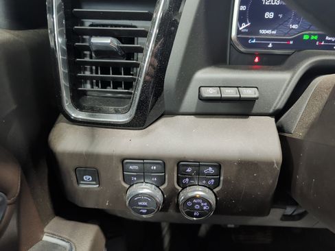 Used 2025 GMC Sierra 2500 Denali w/ Denali Reserve Package AWD/4WD image 10
