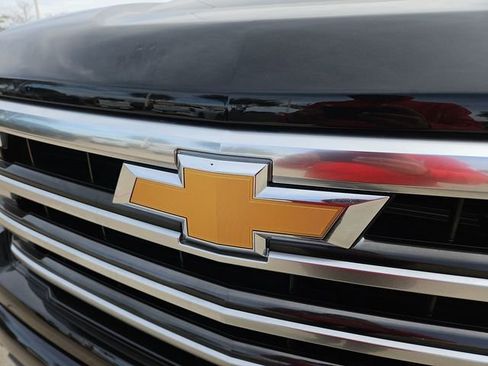 Used 2024 Chevrolet Silverado 1500 High Country w/ Technology Package image 31