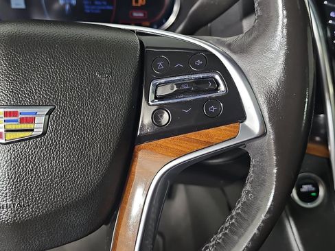 Used 2020 Cadillac Escalade Luxury AWD/4WD image 17