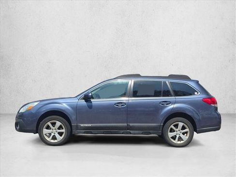 Used 2014 Subaru Outback 2.5i Premium AWD/4WD image 8