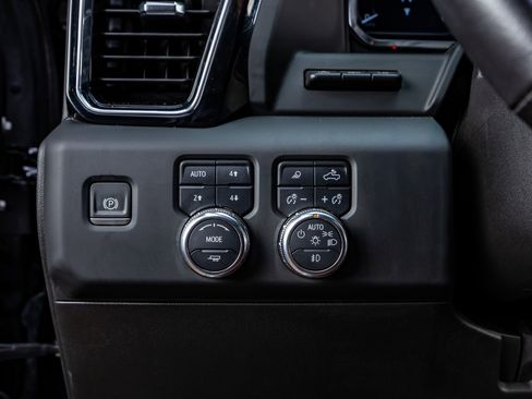 Used 2024 GMC Sierra 2500 Denali Ultimate image 22