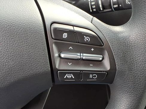 Used 2023 Hyundai Kona SEL w/ Cargo Package image 18