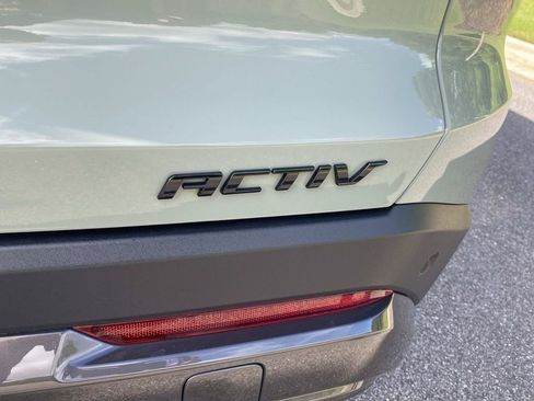 Used 2025 Chevrolet Equinox ACTIV w/ Safety and Technology Package FWD image 6