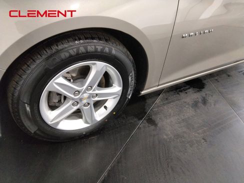 Used 2022 Chevrolet Malibu LT image 44