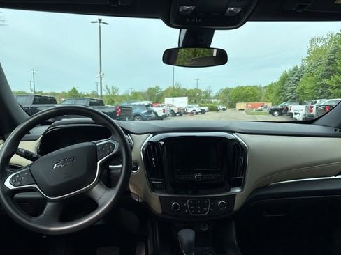 Used 2024 Chevrolet Traverse LS w/ Midnight/Sport Edition FWD image 7