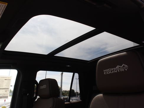 New 2026 Chevrolet Tahoe High Country w/ Sun And Tow Package AWD/4WD image 13
