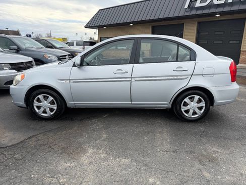 Used 2007 Hyundai Accent GLS image 13