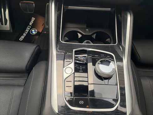 Certified 2024 BMW X6 M60i w/ Dynamic Handling Package image 15