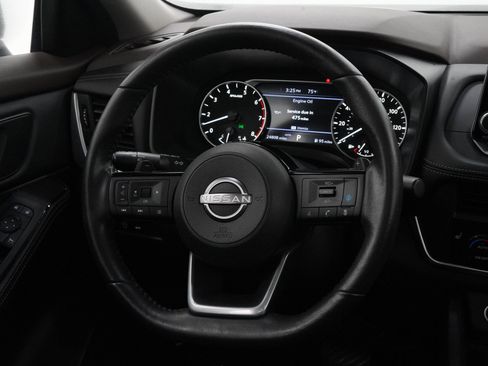 Used 2023 Nissan Rogue SV w/ SV Premium B Package AWD/4WD image 17
