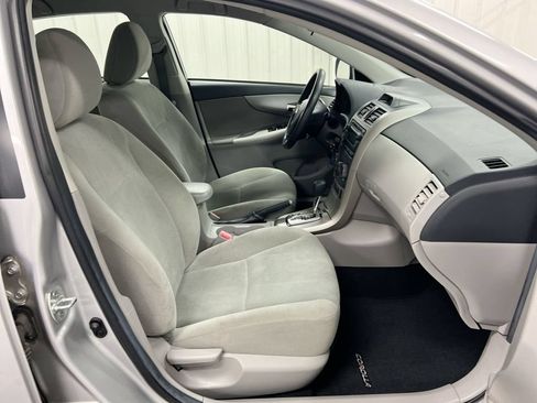 Used 2012 Toyota Corolla LE FWD image 20