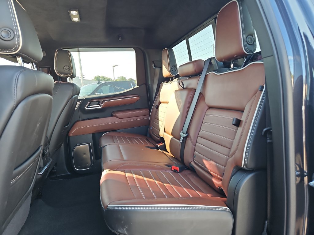 Used 2024 GMC Sierra 1500 Denali Ultimate AWD/4WD image 11