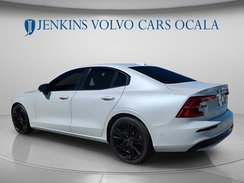 Used 2024 Volvo S60 B5 Plus w/ Climate Package FWD image 6