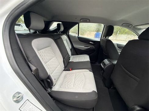 Used 2020 Chevrolet Equinox LS image 26