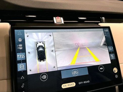 Certified 2025 Land Rover Discovery Sport S image 23