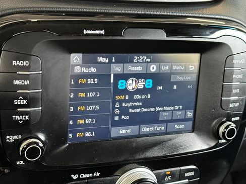 Used 2017 Kia Soul ! FWD image 20