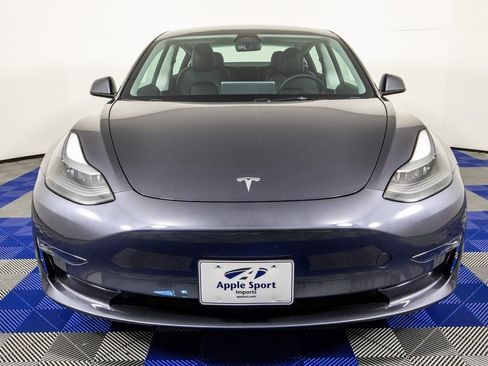 Used 2023 Tesla Model 3 Standard Range image 2