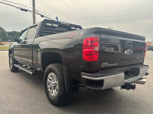 Used 2019 Chevrolet Silverado 2500 LTZ w/ Duramax Plus Package AWD/4WD image 5