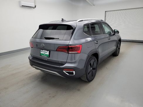 Used 2022 Volkswagen Taos SE AWD/4WD image 9