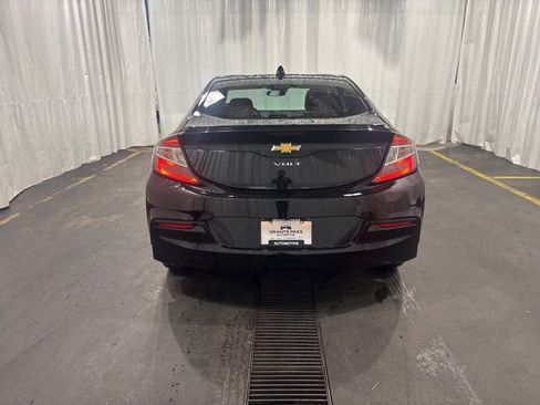 Used 2018 Chevrolet Volt LT image 3