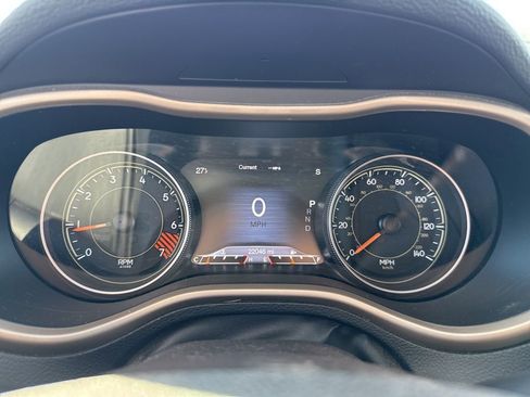 Used 2015 Jeep Cherokee Limited image 9