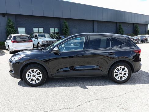 Used 2026 Ford Escape Active w/ Cold Weather Package FWD image 2