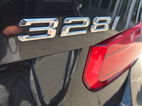 Used 2016 BMW 328i xDrive Sedan AWD/4WD image 14