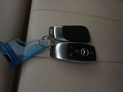 Used 2021 Mercedes-Benz GLA 250 4MATIC image 52