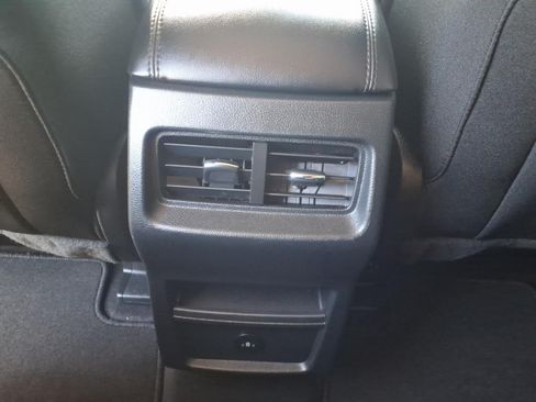 Used 2024 Ford Edge SEL AWD/4WD image 18
