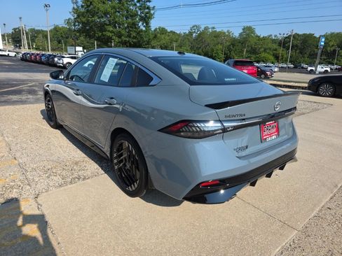 Used 2026 Nissan Sentra SR w/ Floor Mat Package FWD image 6
